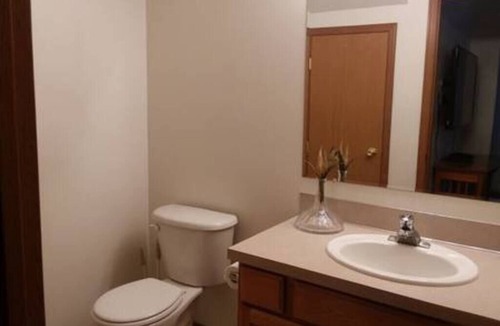 Yakima House | West Yakima - Clean - Safe - Overnight With Us #1