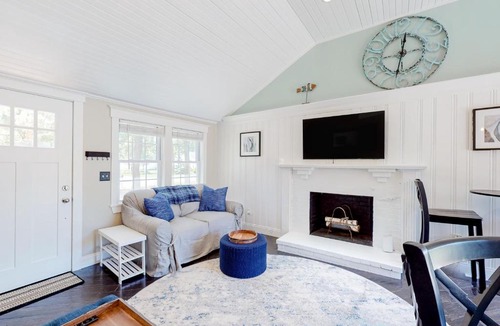 West Yarmouth House | West Yarmouth Escape