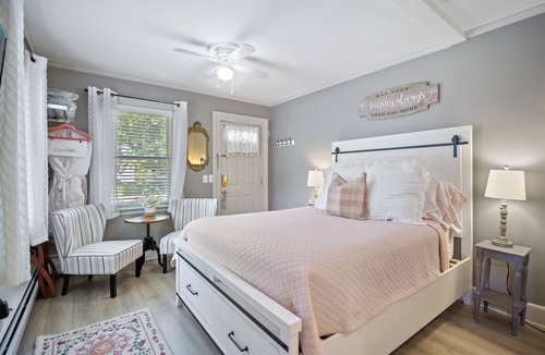 Westbrook Center Bed & Breakfast | Westbrook Inn B&B