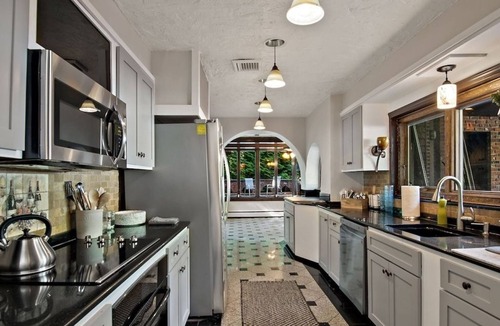 Coffeyville House | Westchester Castle Ossining