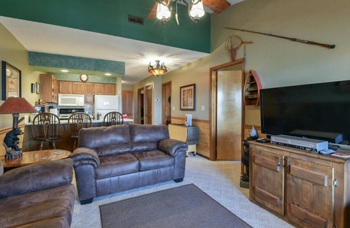 Notch Estates Condo | Westcreek Lodge - 2 pools, private lake!