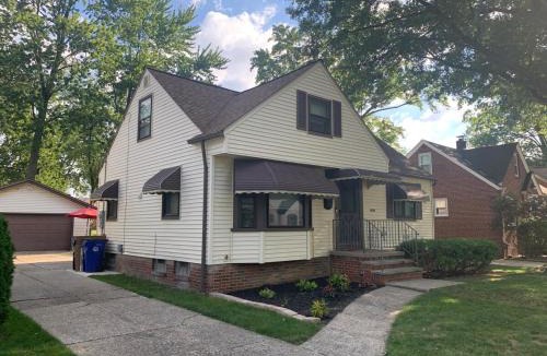 Kamm's Corners House | Westdale