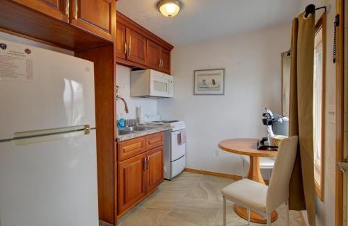 Ocean Shores Hotel | Westerly Motel