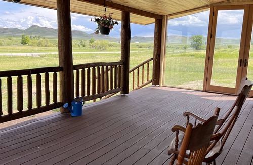 Buffalo Cabin | Western Cabin