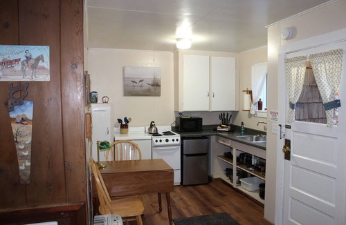 Ocean Park Cottage | Western Cottage . 1 bedroom