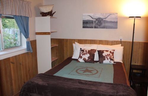 Ocean Park Cottage | Western Cottage . 1 bedroom