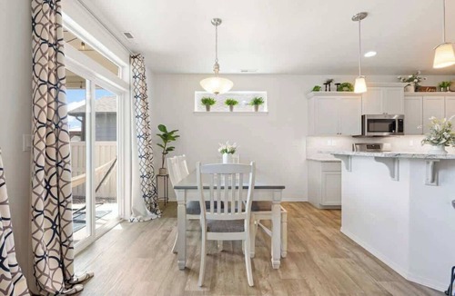 Caldwell House | Western Explorer Two Homes Sleeps 20!