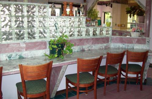 Hazlehurst Hotel | Western Inn Express