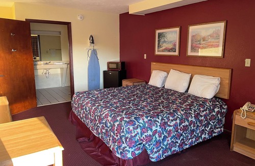 Hazlehurst Hotel | Western Inn Express