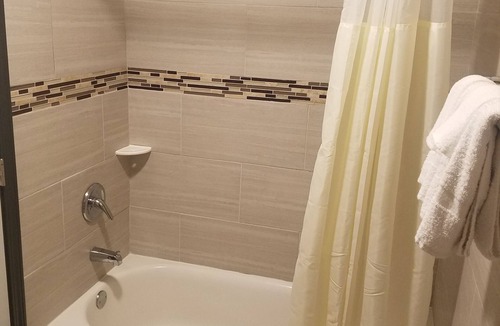 South Pensacola Hotel | Western Inn