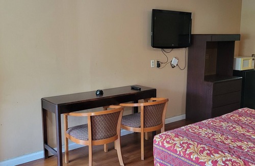 Union City Hotel | Western Inn