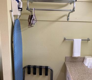 Prentiss Hotel | Western Motel - Prentiss