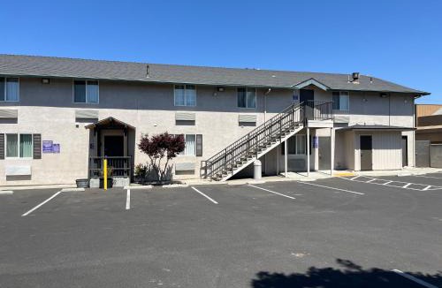 Salinas Hotel | Western Motel
