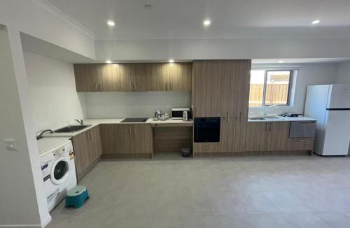 Colac House | Western Retreat