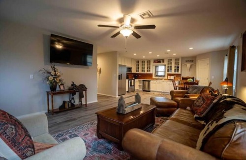 Warner House | Western Theme near Connors State,Muskogee,I-40,Eufaula Lake, located in Warner!