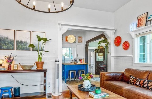 Westfir House | Westfir Adventure Bungalow