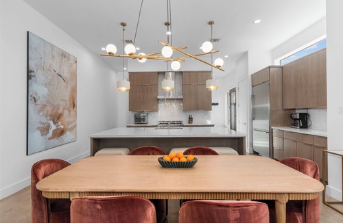 Greenway Plaza-Upper Kirby House | Westgate Luxe Stay