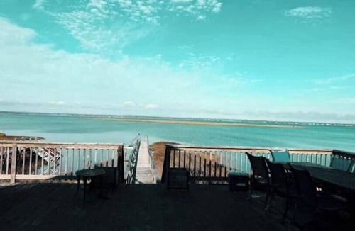 West Hampton Dunes House | Westhampton Beach Waterfront