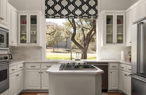 Rob Roy On The Lake House | Westlake|Amazing Views|Pool & Outdoor Kitchen