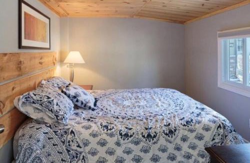 Bloomfield House | Westlake Consecon Cottage