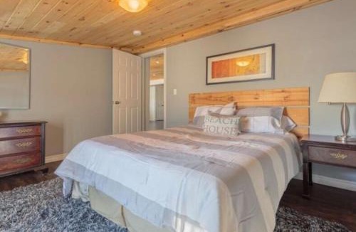 Bloomfield House | Westlake Consecon Cottage