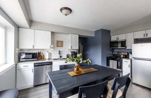 Westlake Apartment | Westlake Elegance Unit 3