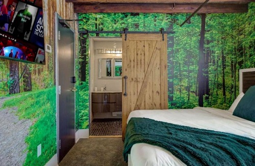 New Toronto Hotel | Westlake Prime Suites