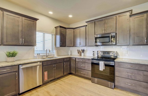 Colorado Springs House | Westland Estate! Whole Duplex Near OCC w/Views