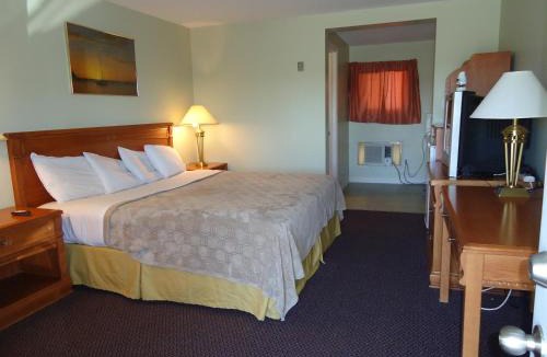 Beachville Hotel | Westmount Motel