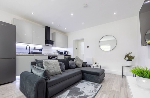 Levenshulme Apartment | Westpoint Luxury Apartment