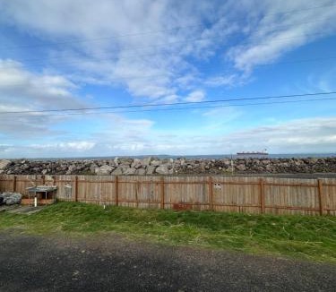 Westport Hotel | Westport Marina Cottages