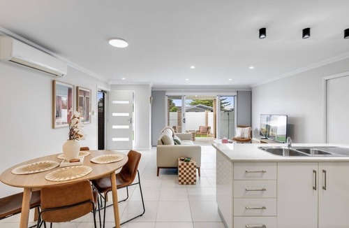 Harristown Apartment | Westridge Precinct Perfection!