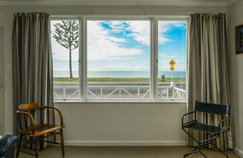 Westshore House | Westshore Beachfront