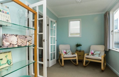 Westshore House | Westshore Beachfront