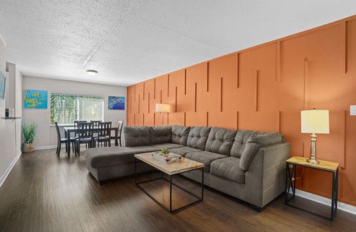 Beach Park Apartment | Westshore South Tampa, APT 208