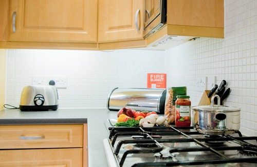 Basingstoke Cottage | Westside Apartment 3