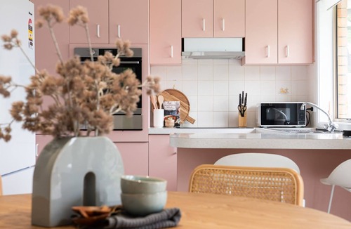 Altona House | Westside Lake and Bay - Altona