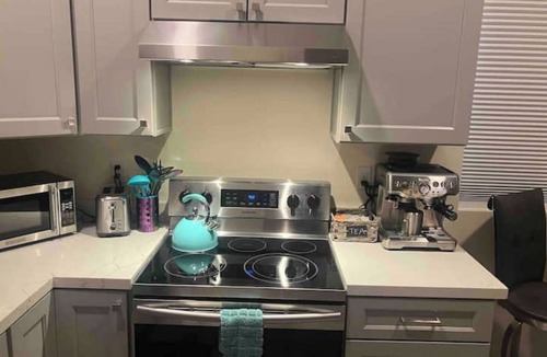 Ukiah Apartment | Westside Modern Studio