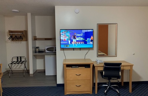 Neepawa Hotel | Westway Inn Motel