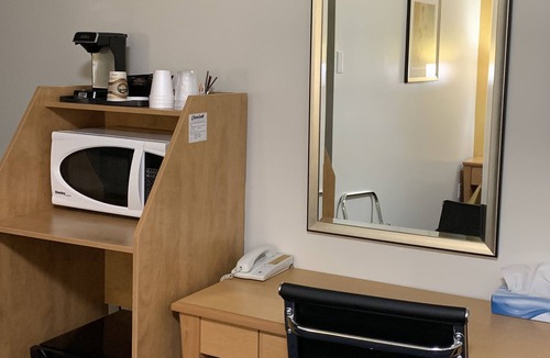 Neepawa Hotel | Westway Inn Motel