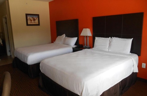 Gonzales Hotel | Westwood Inn