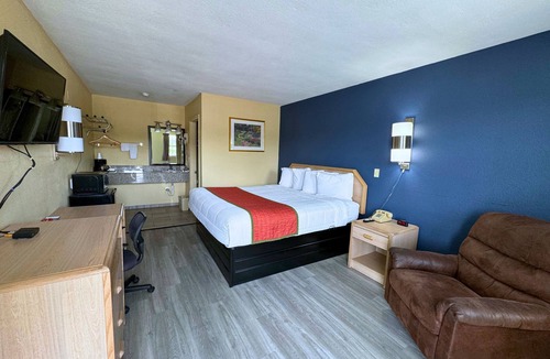 Fulton Hotel | Westwoods Motel