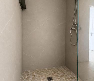 Beuzeville House | WesVillas No2 Modern House, Private Jacuzzi