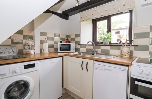 Scawton Cottage | WETHERCOTE COTTAGE, pet friendly, with a garden in Helmsley