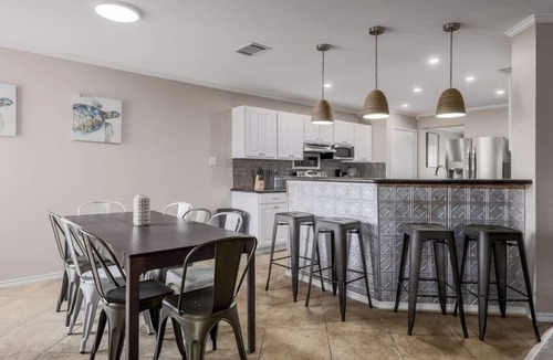 Hutto House | WeWelcome you to Hutto Heaven: Large Home w/Pool