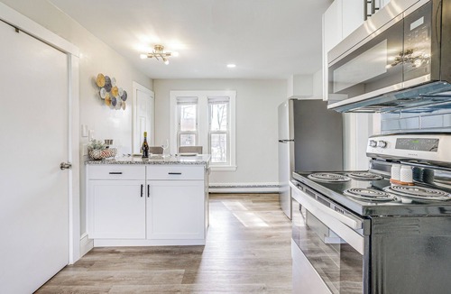 Weymouth Apartment | Weymouth Apartment: Close to Beaches & Boston!