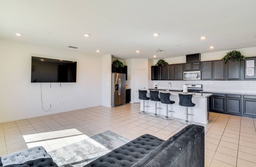 Manteca House | WFH-Friendly Getaway w/Yard in Manteca!