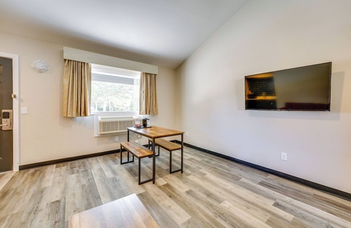 Port Huron Apartment | WFH-Friendly Studio Near Lighthouse Beach!