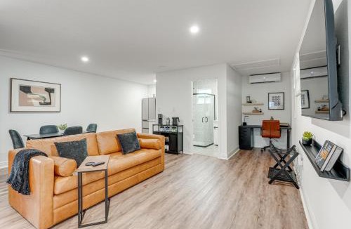 Lakeland Apartment | WFH Friendly! Stylish Lakeland Studio