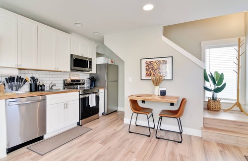 St. Johns House | WFH Friendly: Walkable Portland Townhome